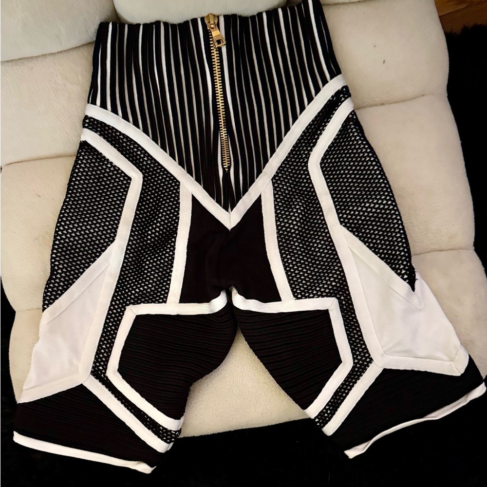 Balmain White and Black Zip-Up shorts ,with Gold Hardware